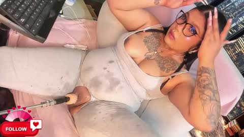 Snapshot of shayna_manson_ chatting on March 2025 08:22:01 AM INDEPENDENT MODEL  ITS JUST YOU  ME online show from March 2025 08:22:01 AM