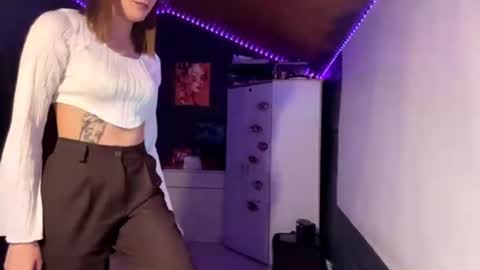 Snapshot of sheilaoverson chatting on April 2026 02:56:01 PM sheilaoverson online show from April 2026 02:56:01 PM