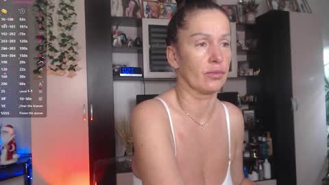 Sheila GMT 2 Tuesday Wednesday Friday Saturday Sunday- 8  5  online show from January 2026 04:48:02 AM