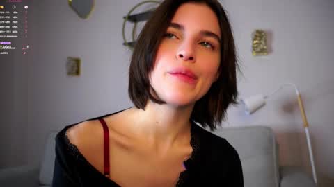 Alex online show from December 2025 01:24:01 AM