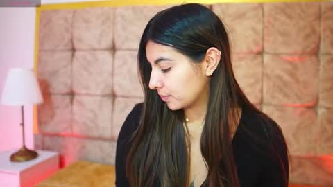 Snapshot of shelleymorell chatting on February 2026 01:07:02 PM Transmission schedule Monday - Friday 715 am to 200 pm time Colombia online show from February 2026 01:07:02 PM