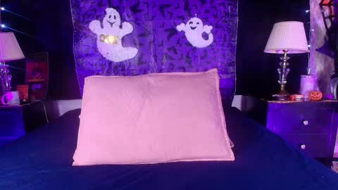 Shelsy online show from October 2025 11:53:02 AM