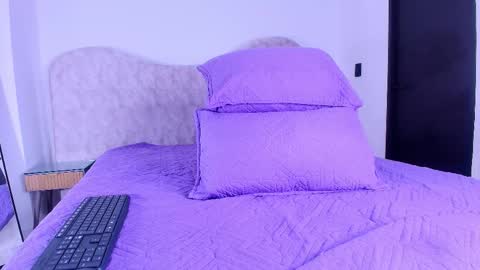 Shelsy online show from November 2025 11:54:02 AM