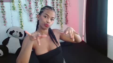 Snapshot of shenna_brunette_ chatting on October 2025 08:50:02 PM Shenna online show from October 2025 08:50:02 PM