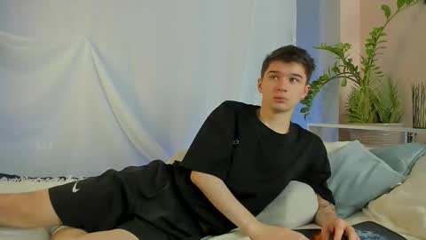 Max online show from February 2026 07:32:01 PM