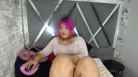 Snapshot of sherry_boomm chatting on May 2026 09:35:02 PM sherry_boomm online show from May 2026 09:35:02 PM