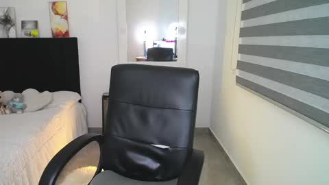 Snapshot of sheryl_stone2 chatting on February 2025 06:25:02 AM Sheryl Stone2 online show from February 2025 06:25:02 AM