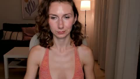 shesleepsnaked online show from December 2024 05:47:02 PM