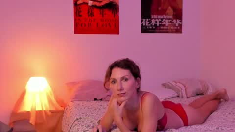 shesleepsnaked online show from October 2025 05:02:02 PM