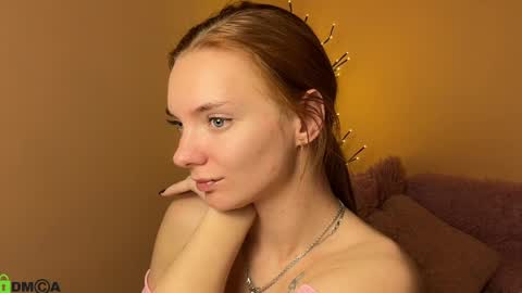 Alexis online show from March 2026 07:20:02 PM