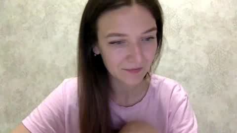 Snapshot of shining_pearl chatting on June 2026 06:45:01 PM Jesica online show from June 2026 06:45:01 PM