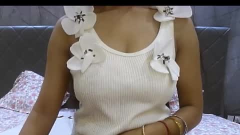 Siri online show from November 2025 05:57:01 PM