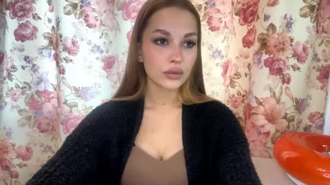 Snapshot of shirleepoma chatting on April 2026 06:16:02 AM Joli online show from April 2026 06:16:02 AM