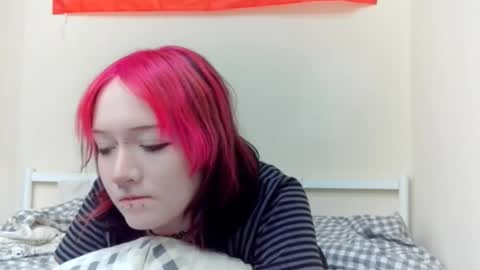 Snapshot of shirleyboulet chatting on February 2026 04:25:01 PM Luna online show from February 2026 04:25:01 PM