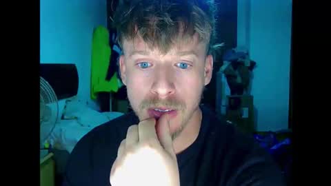 Cick Goreskin online show from November 2025 02:11:01 AM