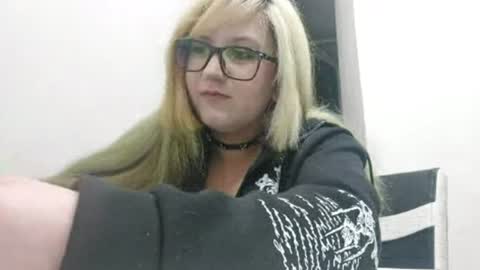 shondrapisani online show from June 2026 09:15:02 PM