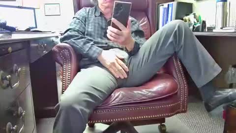 nikolas send dm for an appointment online show from February 2026 05:30:02 PM