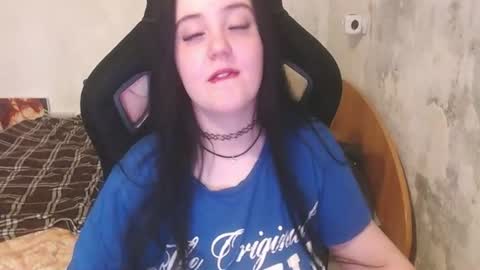 Snapshot of show_for_you chatting on June 2026 12:02:01 PM show_for_you online show from June 2026 12:02:01 PM