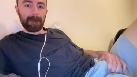 Snapshot of show_jizzness chatting on December 2024 06:39:01 PM show_jizzness online show from December 2024 06:39:01 PM
