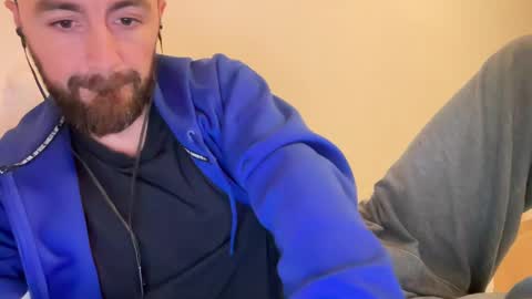 Snapshot of show_jizzness chatting on December 2024 07:10:01 PM show_jizzness online show from December 2024 07:10:01 PM