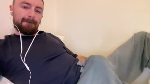 Snapshot of show_jizzness chatting on February 2025 07:16:01 PM show_jizzness online show from February 2025 07:16:01 PM