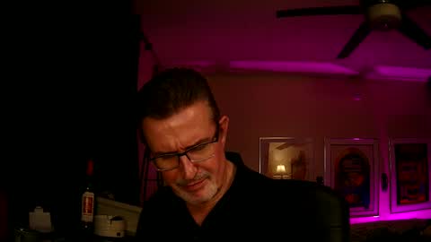 Snapshot of shrewtamer chatting on September 2025 05:29:01 AM shrewtamer online show from September 2025 05:29:01 AM