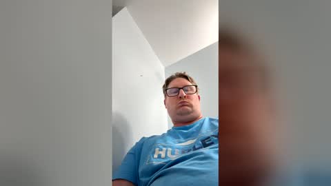 shweatyballs28 online show from May 2026 07:38:02 AM