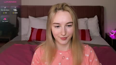 Polly online show from May 2026 12:07:01 AM