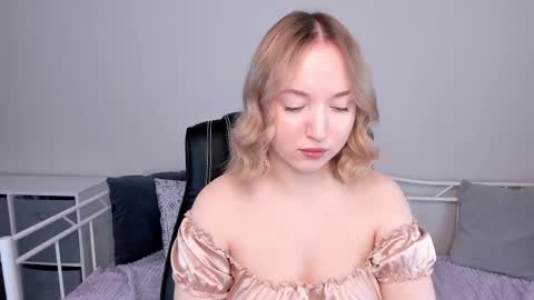 Anna online show from February 2025 06:08:02 AM