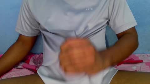 Snapshot of shy_eyes_ chatting on December 2024 02:42:02 AM shyeyes online show from December 2024 02:42:02 AM