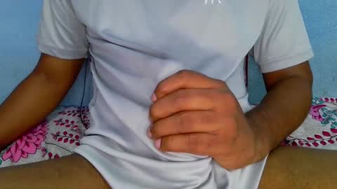 Snapshot of shy_eyes_ chatting on December 2024 04:07:02 AM shyeyes online show from December 2024 04:07:02 AM