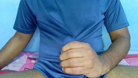 Snapshot of shy_eyes_ chatting on December 2024 04:40:02 PM shyeyes online show from December 2024 04:40:02 PM