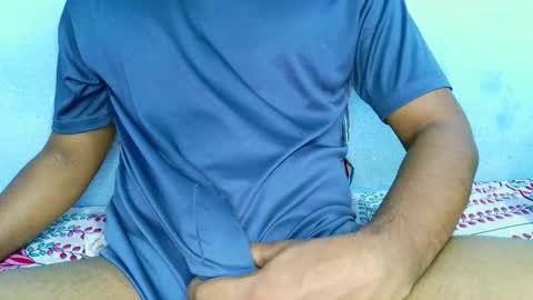 Snapshot of shy_eyes_ chatting on January 2025 04:35:01 PM shyeyes online show from January 2025 04:35:01 PM