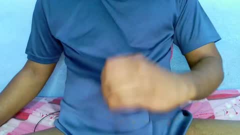 Snapshot of shy_eyes_ chatting on January 2025 02:38:02 AM shyeyes online show from January 2025 02:38:02 AM