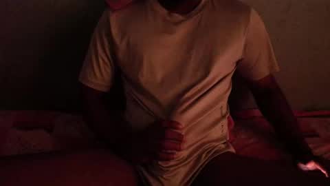 Snapshot of shy_eyes_ chatting on October 2025 03:05:02 AM shyeyes online show from October 2025 03:05:02 AM