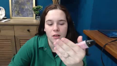 shy_lil online show from November 2025 11:21:02 AM