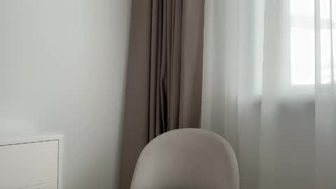 Snapshot of shy_schoolgirl_ chatting on June 2026 06:52:02 AM shy_schoolgirl_ online show from June 2026 06:52:02 AM