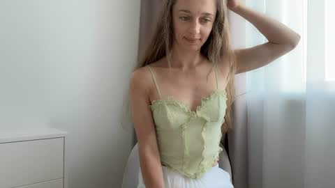 Snapshot of shy_schoolgirl_ chatting on June 2026 09:32:02 AM shy_schoolgirl_ online show from June 2026 09:32:02 AM