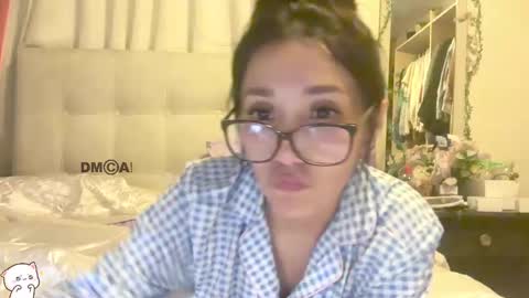 Snapshot of shyangie24 chatting on September 2025 06:40:02 AM Angeline 3 independent come here when am horny... online show from September 2025 06:40:02 AM