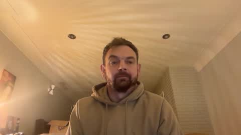 Snapshot of shyb35 chatting on October 2025 09:52:01 PM shyb35 online show from October 2025 09:52:01 PM