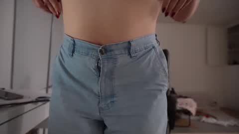 Snapshot of shybabyangel777 chatting on September 2025 05:07:01 AM bella online show from September 2025 05:07:01 AM