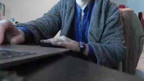 shyboy0533 online show from October 2025 07:40:01 PM