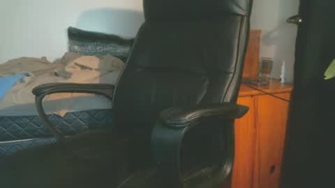 shyboyhugecum2020 online show from April 2026 04:12:01 AM