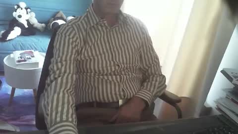 Snapshot of shyfrenchcock chatting on October 2025 03:47:02 PM shyfrenchcock online show from October 2025 03:47:02 PM