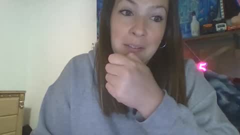Snapshot of shymilf535 chatting on May 2026 02:18:01 AM RBXs Princess online show from May 2026 02:18:01 AM