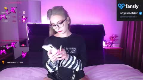 Snapshot of shysweetrish chatting on October 2025 12:41:02 AM shysweetrish online show from October 2025 12:41:02 AM