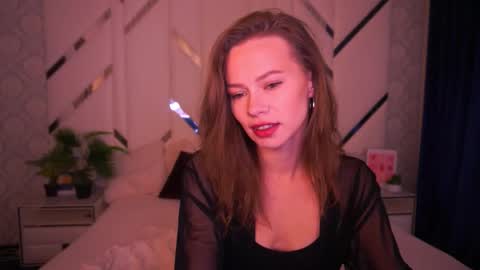 shyysiren online show from November 2025 08:02:02 AM