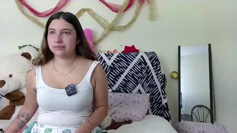 Snapshot of sia_jones chatting on May 2026 02:14:01 PM Sia online show from May 2026 02:14:01 PM