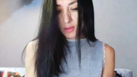 Siaconna online show from October 2025 07:27:02 AM