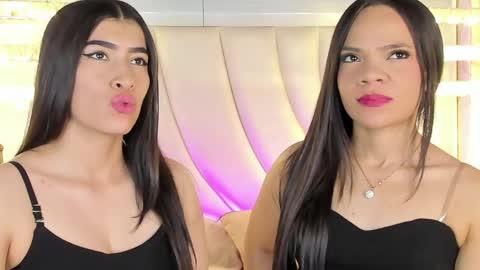 Snapshot of siara_lewis_ chatting on April 2026 10:48:02 PM Siara and Zoe tattoo online show from April 2026 10:48:02 PM